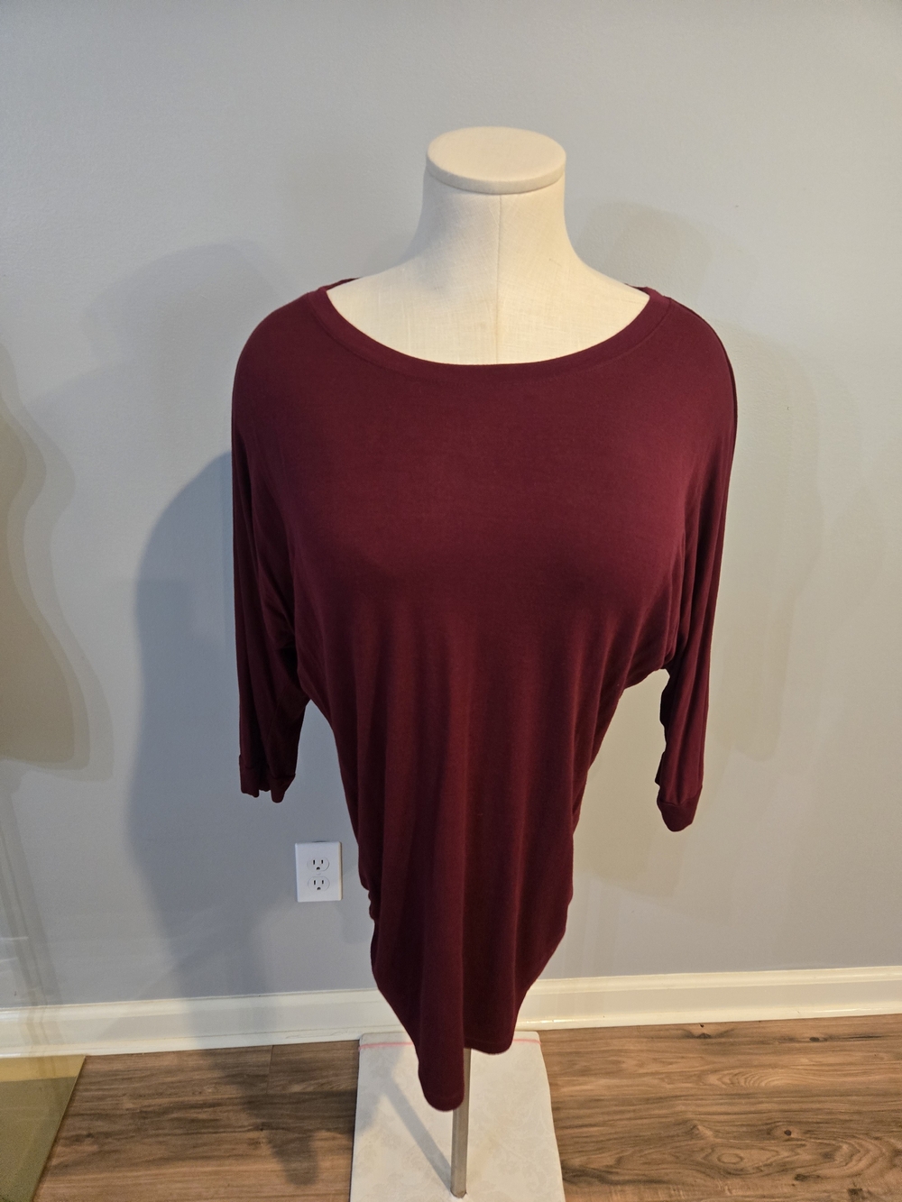 Women's Boatneck Dolman Sleeve Top - Burgundy